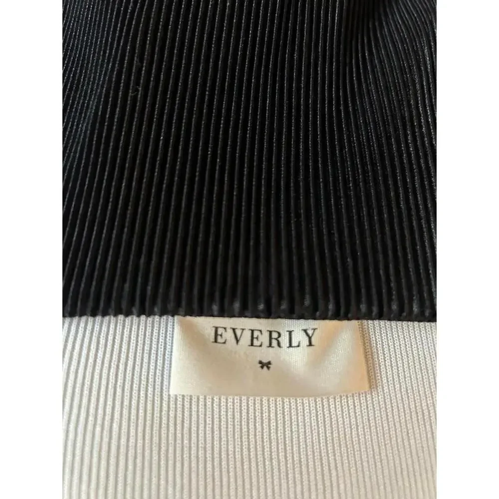 Everly black pleated‎ mini dress Size Small
